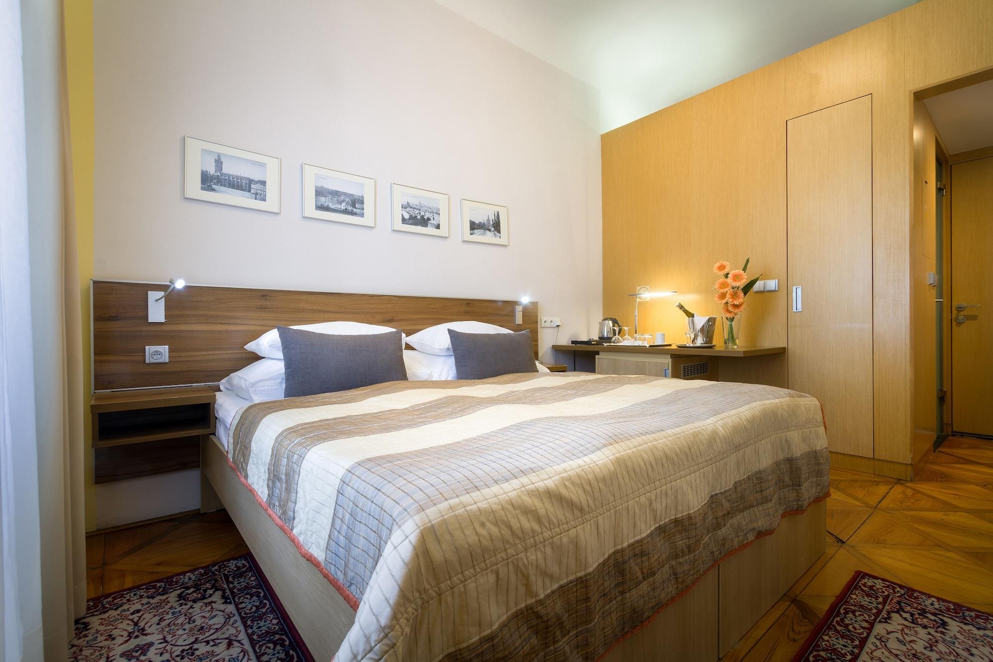 Monastery Hotel Πράγα Εξωτερικό φωτογραφία